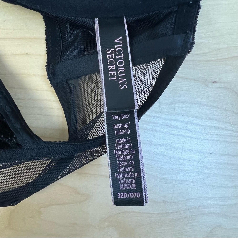 Victoria’s Secret Bra - Picture 5 of 6